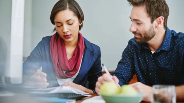 Amor y trabajo: ¿pueden ir de la mano? (Adecco Argentina comparte las ventajas y desventajas de trabajar con tu pareja)