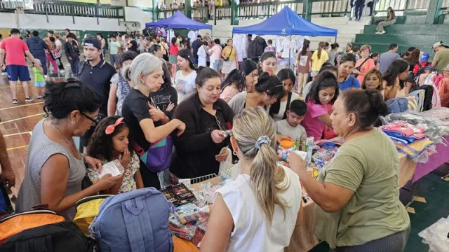 El programa “Todos al cole”, para comprar útiles escolares a precios accesibles, llega a la zona Sudeste