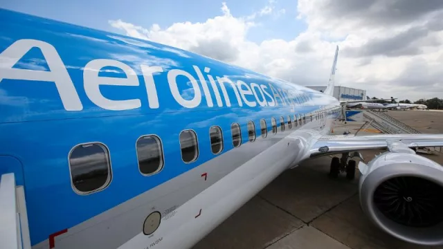 ¡Alerta en el turismo! Aerolíneas Argentinas podría aplicar la “motosierra” a la ruta Salta - Iguazú