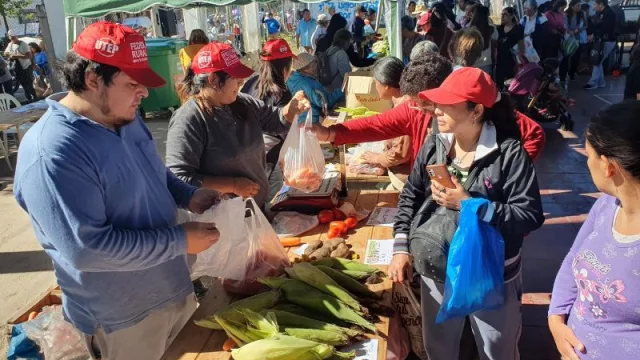 Más cerca para que aprovechen más salteños: “El mercado en tu barrio” se instalará este viernes en plaza España (a partir de las 9 de la mañana)