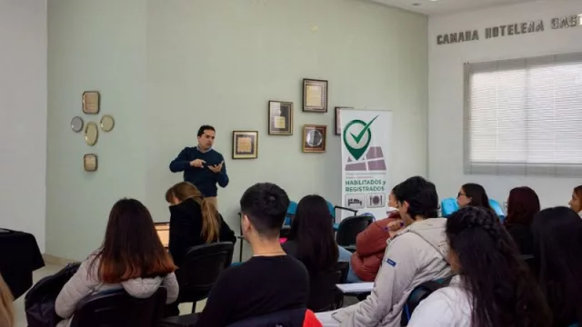 Si querés capacitarte en turismo, en junio habrá varios cursos gratuitos para interesados y profesionales del sector