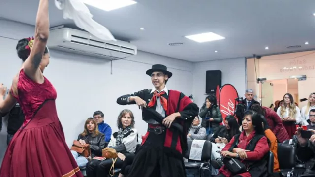 Se vienen dos fines de semana largos (uno extra largo) y Salta salió a promocionarse en Tucumán