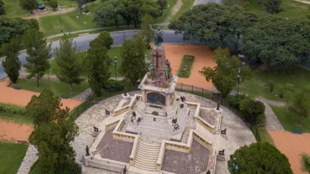 Los futuros egresados tendrán este domingo su propia feria en el Monumento 20 de Febrero