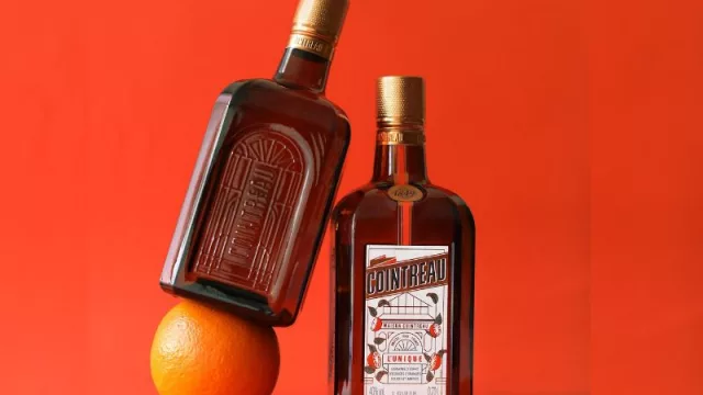 Las naranjas de Sevilla se consolidan como un ingrediente clave para la elaboración de Cointreau (con una producción de 19 millones de botellas por año)