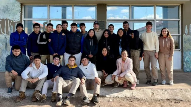 Estudiantes supercreativos: en Las Lajitas crearon el “alfarroba” (un nutritivo alfajor con harina de algarroba)