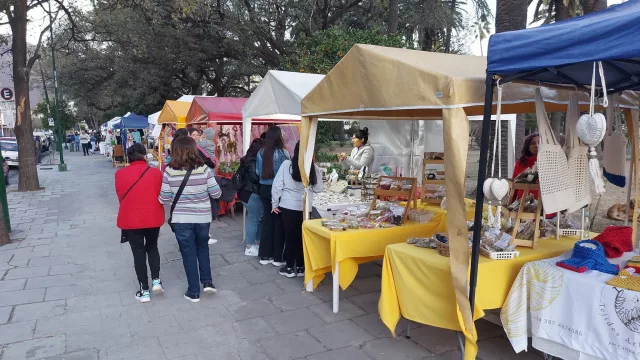 En medio del Milagro, hasta el domingo funcionarán los Paseos Artesanales de la ciudad