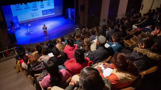Esta tarde capacitarán a emprendedores salteños en transformación digital