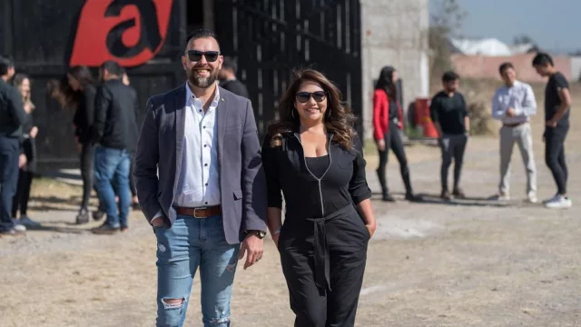 Sonia Vega Salinas y José María Cecilia