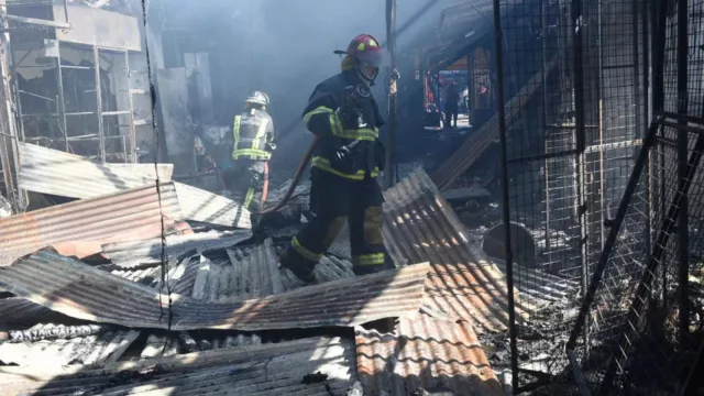 El día después del incendio: El fuego arraso con el histórico Mercado San Miguel