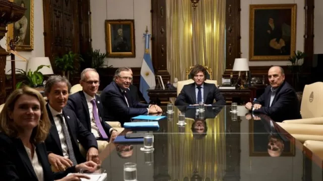 TotalEnergies condiciona su inversión en GNL en Argentina al acceso al mercado cambiario