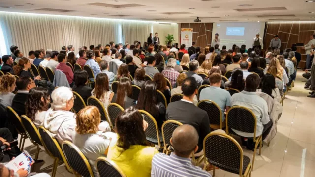 ¡Mirá esta oportunidad! Presentaron una plataforma gratuita de cursos sobre tecnología e IA