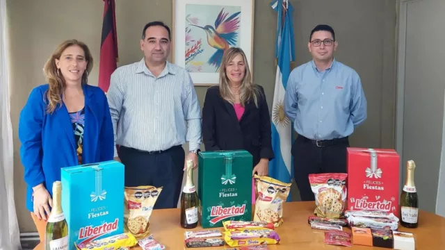 El Palacio de las Golosinas e Hiper Libertad se sumaron a las ofertas de canastas navideñas