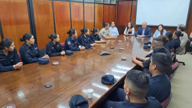 Formarán a policías especializados para que participen del control del comercio ilegal