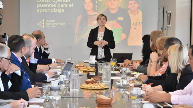 Junior Achievement proyecta el 2025 con nuevas herramientas para mejorar los aprendizajes