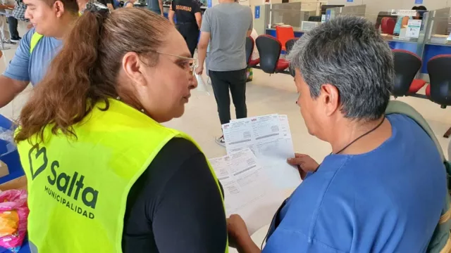 La Municipalidad asesora a jubilados para que accedan a la exención y reducción de impuestos municipales