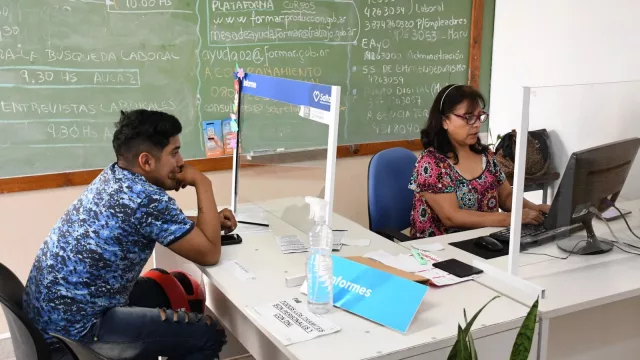 ¿Necesitás preparar tu nuevo CV? La Oficina de Empleo te asesora y también realiza el armado