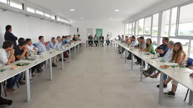 Sáenz definió junto a más de 50 empresarios la oferta educativa del futuro Polo Tecnológico de San Lorenzo