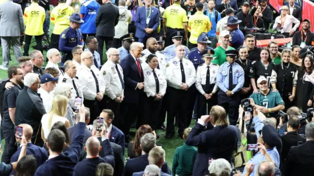 Trump y el 'Touchdown' Político del Super Bowl