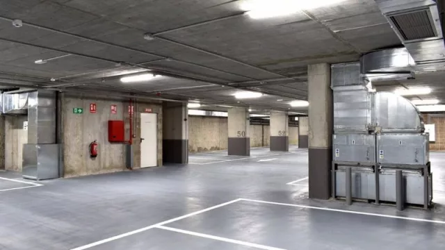 El precio de los garajes en Madrid sube un 6,8% y cierra la venta en 12.746 euros de media en 2024