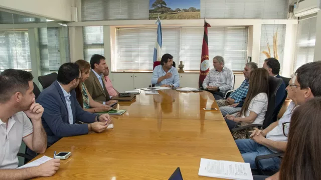 Cámaras y Gobierno acordaron acciones para potenciar el desarrollo empresarial