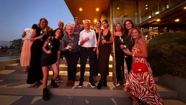 Tim Atkin visitó Bodega Penedo Borges en un encuentro del Club de Mujeres Profesionales del Vino
