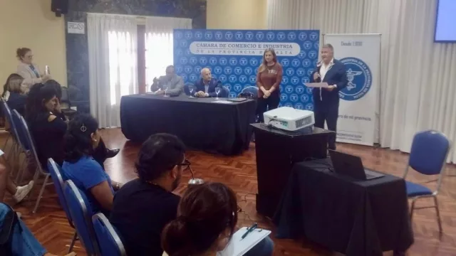 Con buena concurrencia, arrancó el ciclo de capacitaciones "De Emprendedor a Empresario"