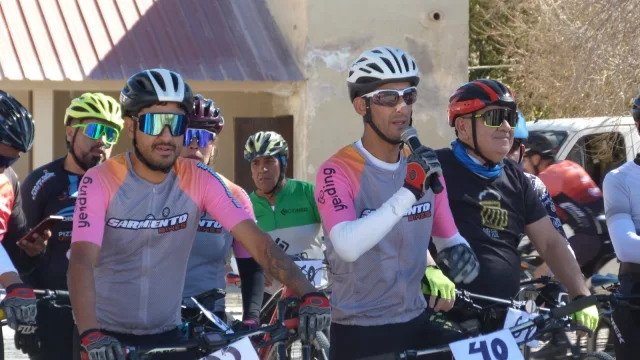 Pedaleando en las Nubes: Santa Rosa de Tastil vivió su Desafío 2025 (y los privados ayudaron a la comunidad)