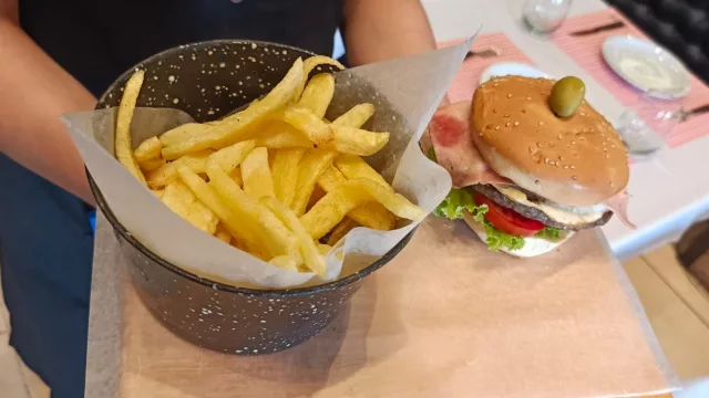 ¡Prepárate! En Salta el Día Mundial de la Hamburguesa se celebra una semana entera (con descuentos y promociones)