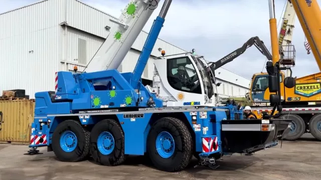 Crexell incorpora la primera grúa eléctrica del país y marca un hito en innovación y sustentabilidad