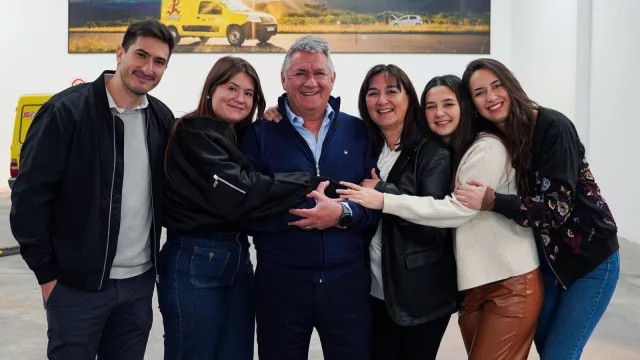 La pyme salteña SOS24 Delivery de Baterías participó en el premio "Somos Pymes Santander 2025”