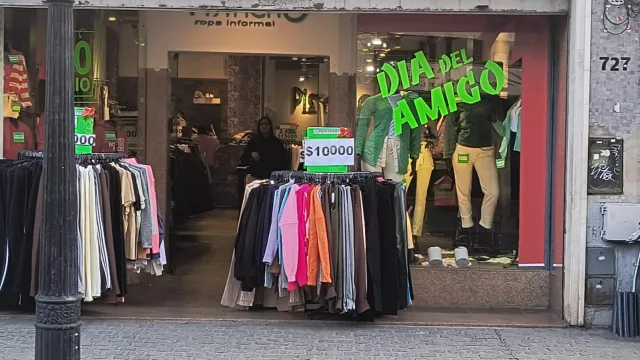 Día del Amigo en Salta: cuánto cuestan los regalos (prepará la billetera o el QR….desde 10 luquitas por amigo)