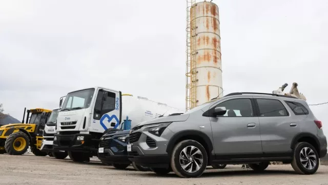 El municipio de Salta incorporó maquinarias y vehículos para mejorar los servicios