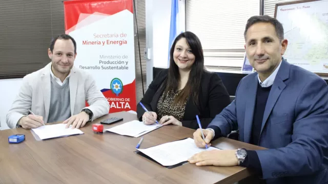 La minera Río Tinto se comprometió con el Gobierno y Capemisa a privilegiar la contratación local