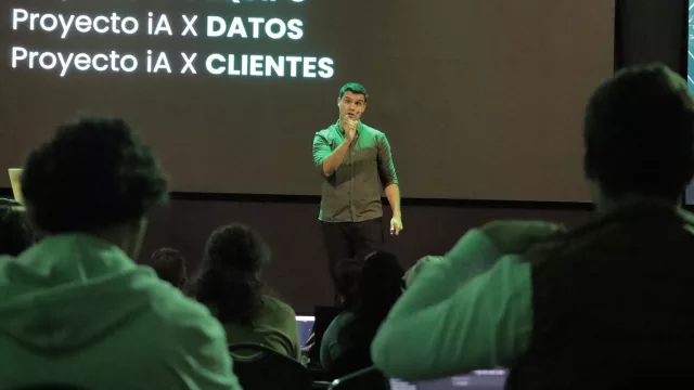 Entrenamiento en IA para líderes: optimizá recursos y multiplicá resultados