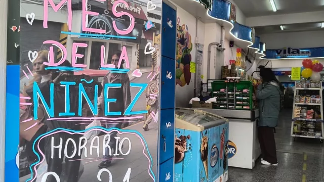 ¡Aquí nadie se toma el feriado! El comercio salteño se prepara para salvar las ventas del Día del Niño