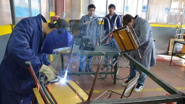 Se extendió la inscripción para estudiantes técnicos al concurso Industria Inspira 2025