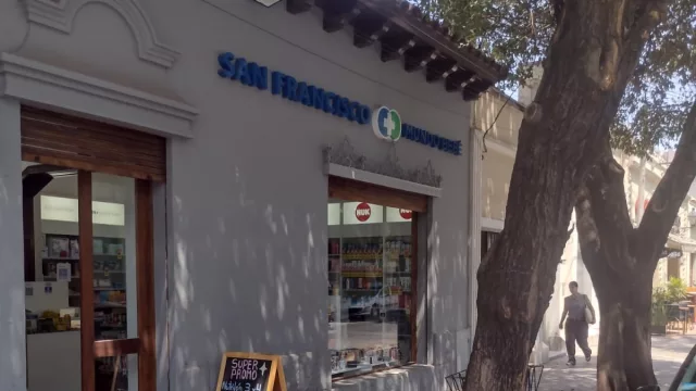 Farmacia San Francisco diversifica su propuesta con “Mundo Bebé” y un innovador seguro de salud