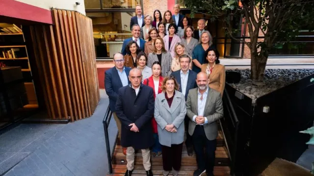 España es solidaria: más de cuatro millones de personas trabajan o son voluntarias en más de 28.000 ONG que realizan más de 100.000 pequeñas acciones cada día (el 1,2 del PIB español)