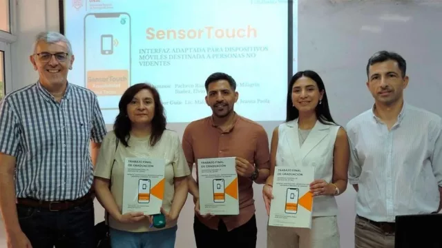 Talento santiagueño: estudiantes desarrollaron SensorTouch, una app inclusiva para personas no videntes