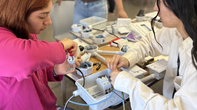 La distribuidora EDESA acompañó dos ediciones del programa Constructoras durante 2025