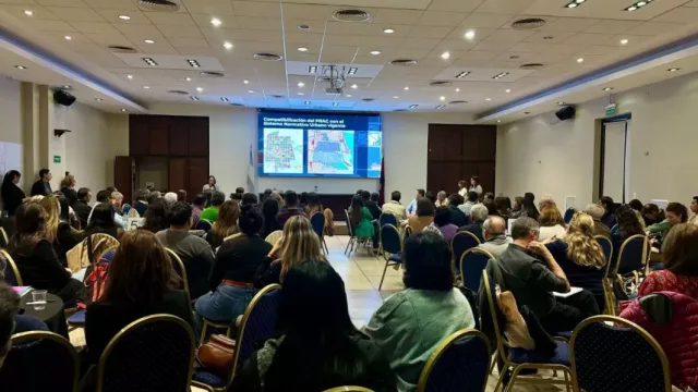 El centro de Salta entró en revisión y ya se discuten cambios para ordenar su desarrollo