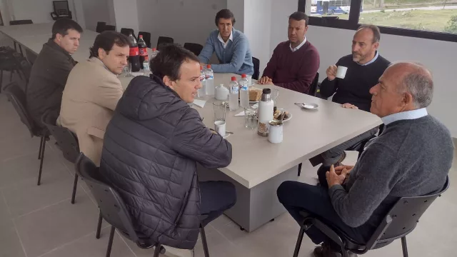 La UIS y la UCASAL acordaron avanzar en una agenda de trabajo conjunto para fortalecer la industria local