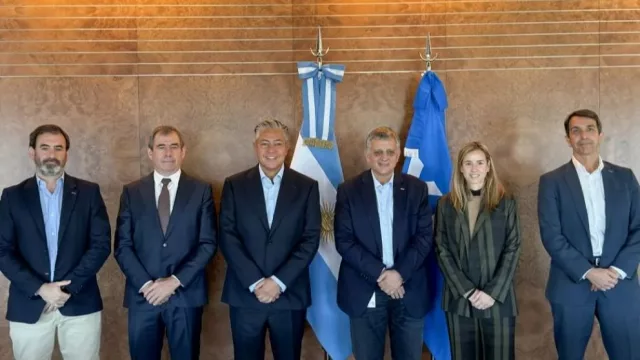 Neuquén y YPF avanzan con la ruta de Cortaderas: adjudicaron otros 35 kilómetros de asfalto