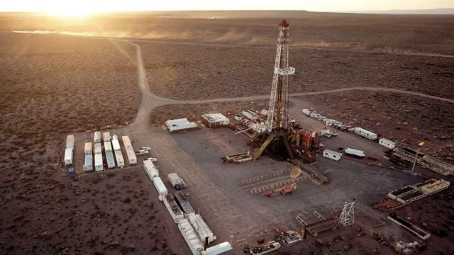 YPF presentó un RIGI por US$ 25.000 millones para acelerar el desarrollo de Vaca Muerta