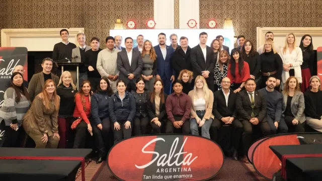 Con una masiva concurrencia, Salta presentó en Buenos Aires su oferta turística