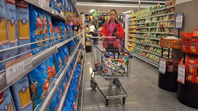 El consumo en Salta siguió en retroceso en el primer trimestre (por el deterioro del poder de compra)
