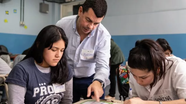 Docentes salteños podrán capacitarse gratis y con puntaje en educación financiera y orientación vocacional