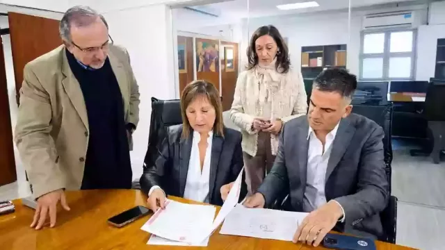 Tres empresas radicadas en parques industriales obtuvieron la escrituración de sus predios