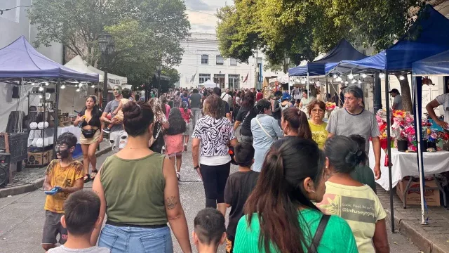 ¿Querés sumarte a la tradicional Feria de la Balcarce? Están buscando nuevos artistas y artesanos