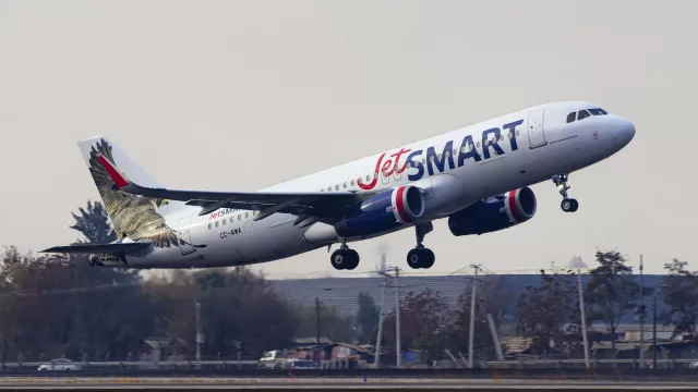 JetSMART expande su red en Argentina con nuevas rutas a San Juan y Santiago del Estero